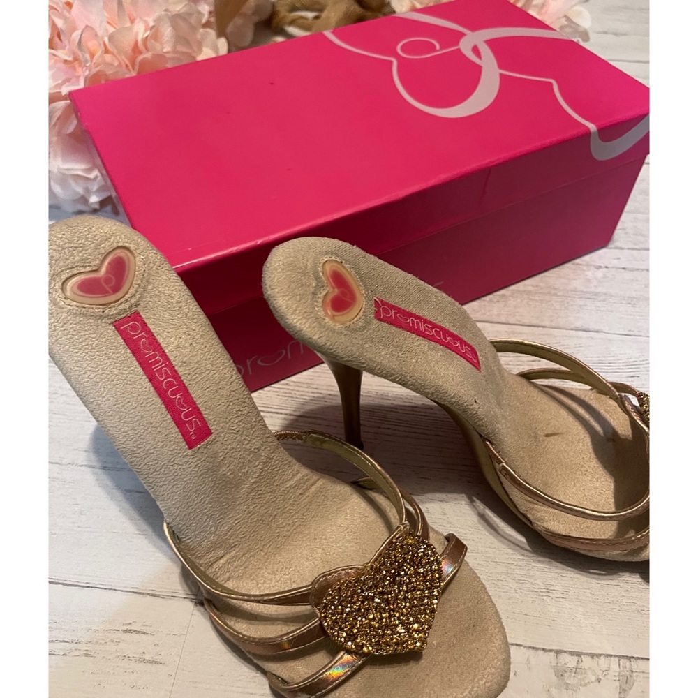 PR💗MISCU💗US GOLDEN SANDALS - Picture 4 of 10